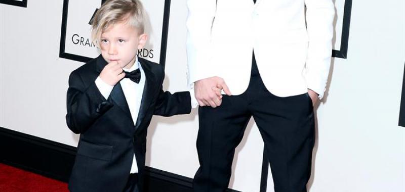 	 Justin Bieber y su hermano